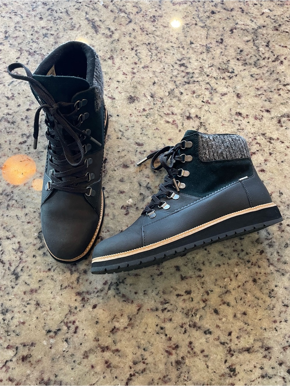 New TOMS Women's Mesa Waterproof Boots in black with a cozy knit ankle cuff 9